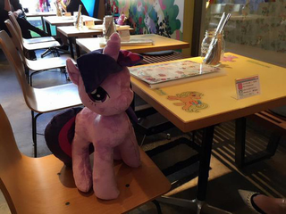 Illustration for article titled Japan Has a My Little Pony Cafe